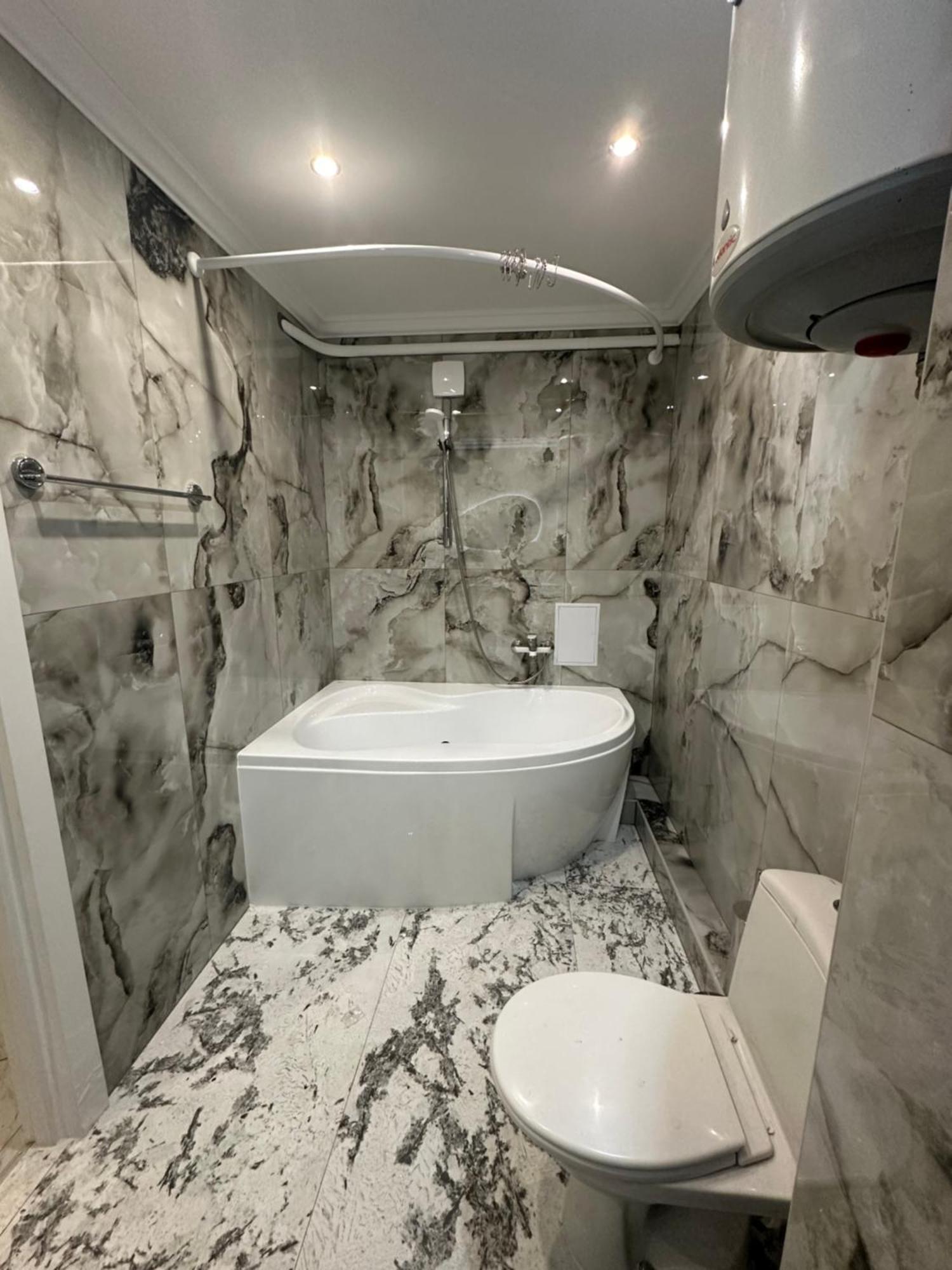 Flat 24 On Lesi Ukrainki 12 With 1 Bedroom Kiew Exterior foto